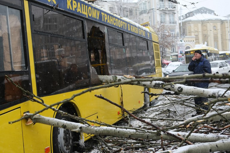 Śnieżyce paraliżują Ukrainę