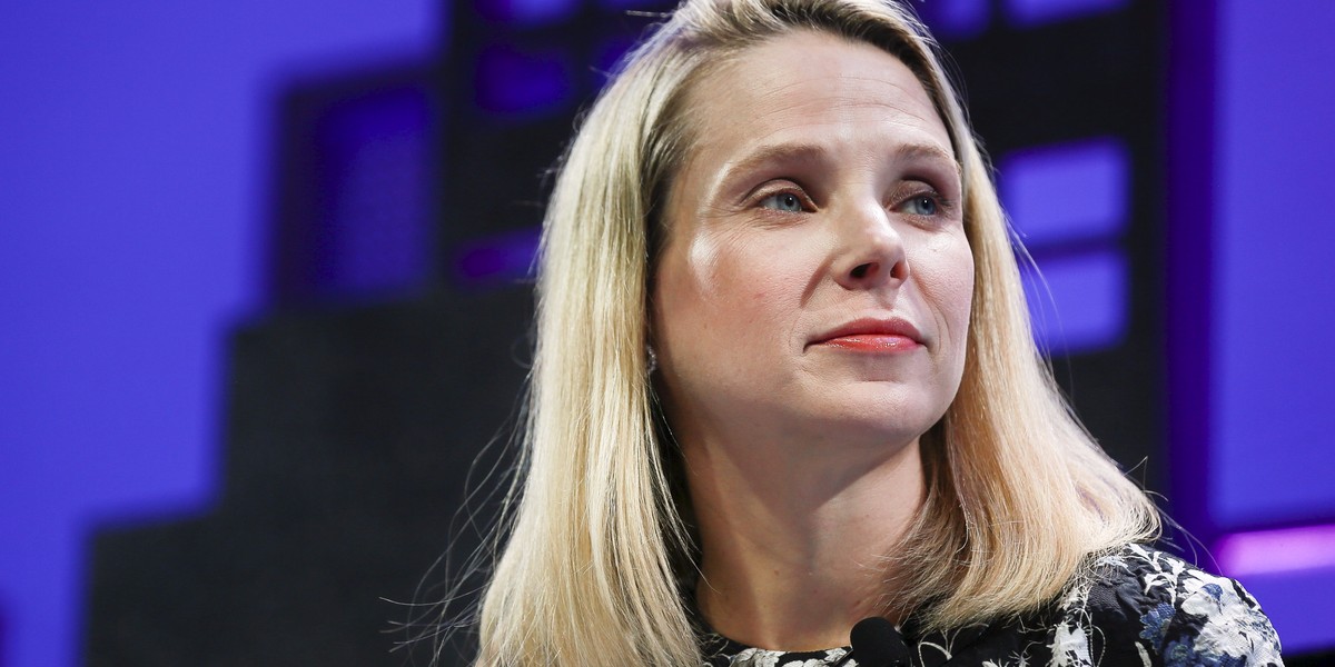 AT&T reportedly wants to buy Yahoo's internet business