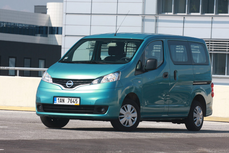 Nissan NV 200: nie rodzinny van, lecz typowy dostawczak