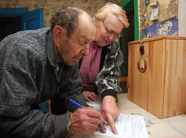 Łukaszenka nie odda władzy. Są czątkowe wyniki