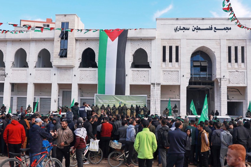 Palestinci na trgu Palestina