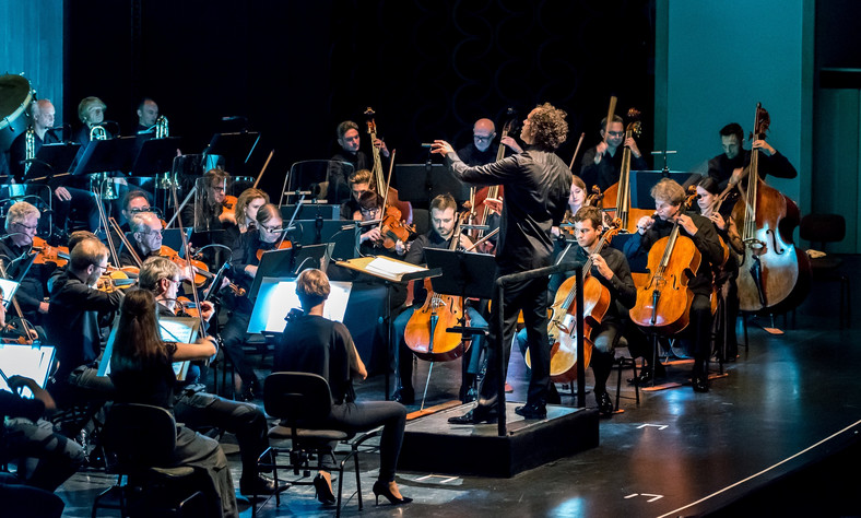 Sinfonia Varsovia i Aleksandar Marković podczas Szalonych Dni Muzyki 2019 