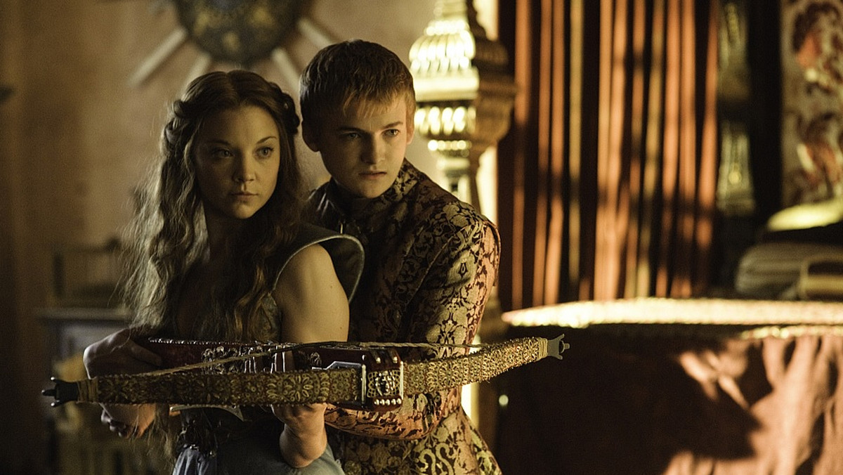 Stacja HBO podpisała umowę z twórcami "Gry o tron", Davidem Benioffem i Danem Weissem, na dwa kolejne sezony serialu.