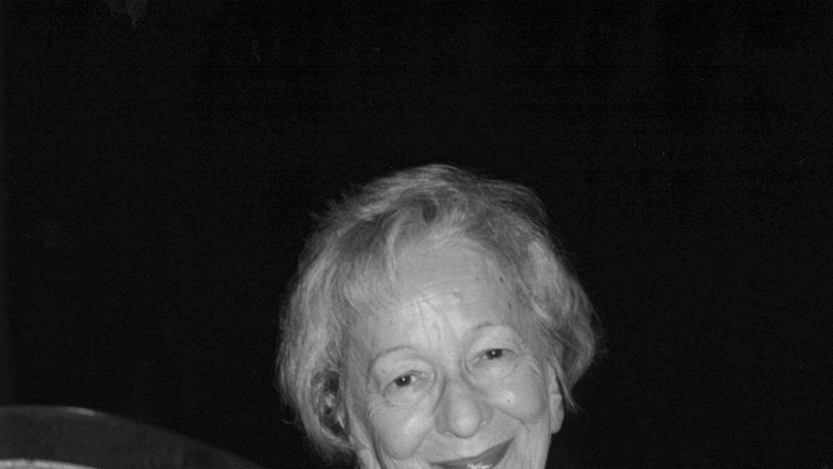 Wisława Szymborska zmarła w wieku 89 lat we własnym domu w Krakowie. "Umarła spokojnie, we śnie" - powiedział PAP asystent noblistki Michał Rusinek.