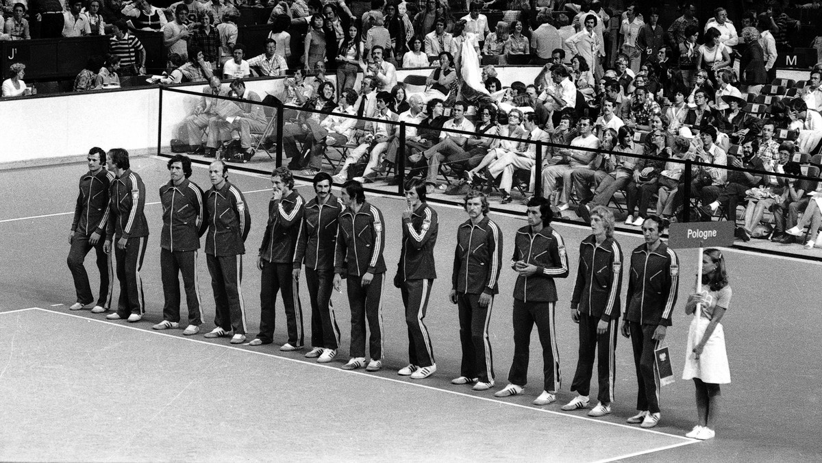 - Interesuje mnie tylko złoto. Z tym medalem wrócimy do Polski - mówił trener Hubert Jerzy Wagner. Jak powiedział, tak zrobił. W 1976 roku polscy siatkarze jeden jedyny raz w historii wywalczyli mistrzostwo olimpijskie.