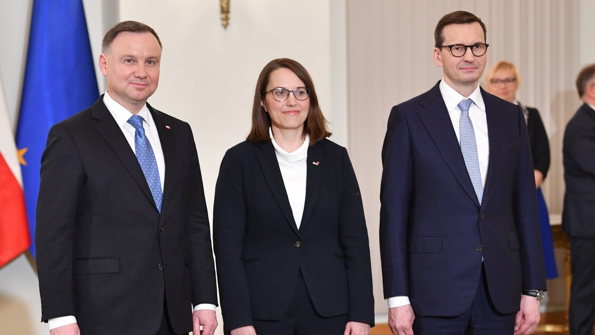 Premier Mateusz Morawiecki, minister finansów Magdalena Rzeczkowska i prezydent Andrzej Duda