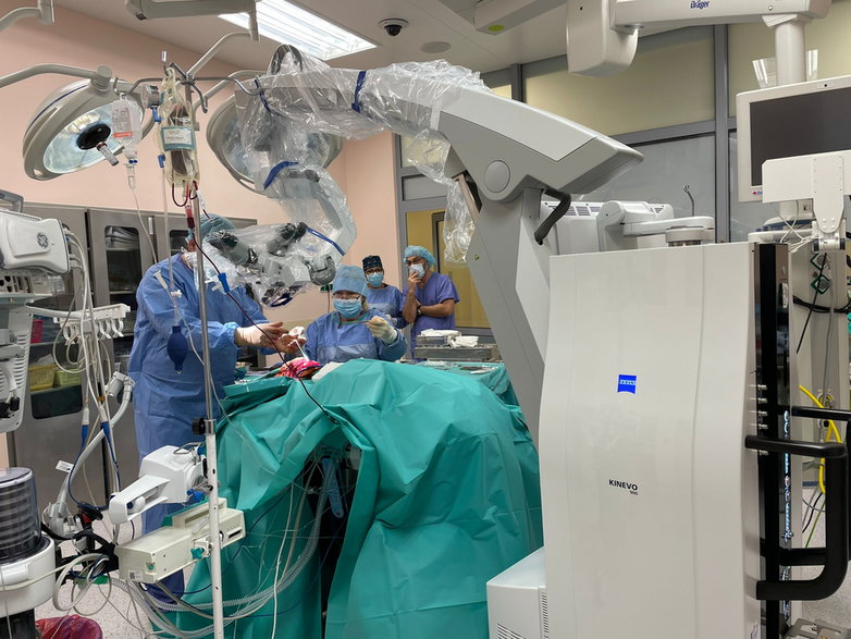 Szpital Dziecięcy w Olsztynie kupił najnowszy mikroskop neurochirurgiczny
