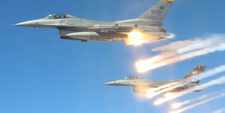 "Nowy wymiar militarny tej wojny", czyli co na froncie zmienią myśliwce F-16 dla Ukraińców. Dwa scenariusze
