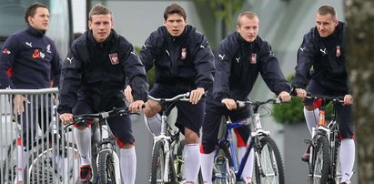 Polacy jechali na trening rowerami