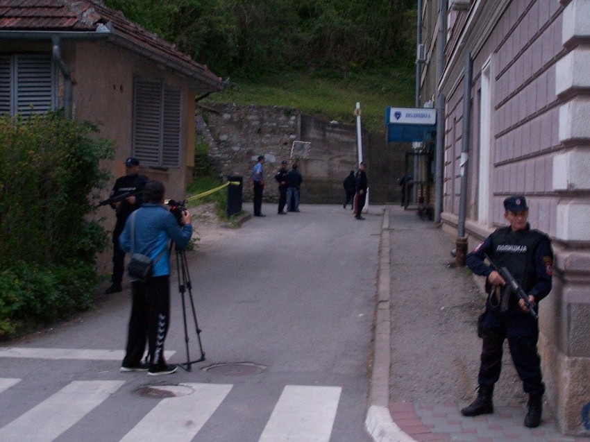 Policija na mestu napada