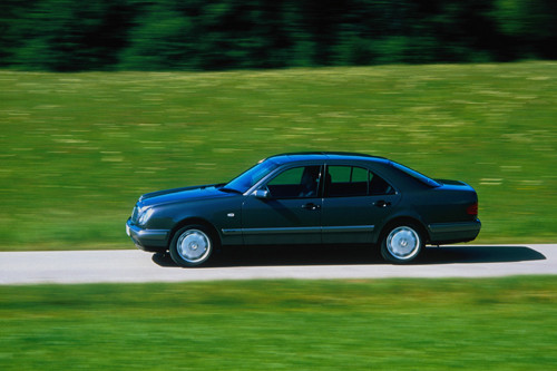 Mercedes klasy E (W210):  Luksus, na który teraz cię stać