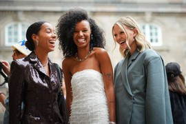 VIŠE NEMA SIROMAŠTVA: Maj briše BEDU za ove horoskopske znakove – retrogradni Pluton ih pretvara u MAGNET ZA NOVAC!