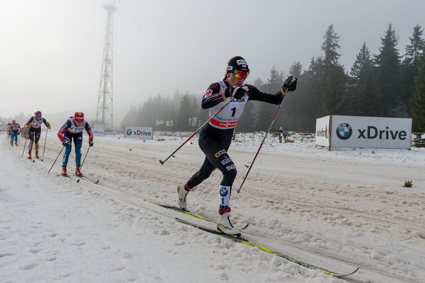 Kowalczyk pokazuje plecy rywalkom!