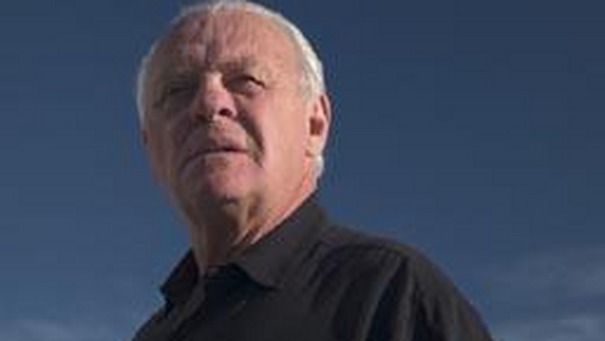 Anthony Hopkins twierdzi, że żona uratowała mu życie wyciągając go z depresji.