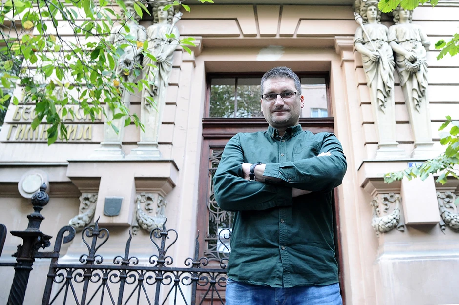 Da bi se tekst pesme otključao, učenik mora da ima znanje, a često i način razmišljanja koji je kreativan, asocijativan i razuđen, kaže prof. Gugl