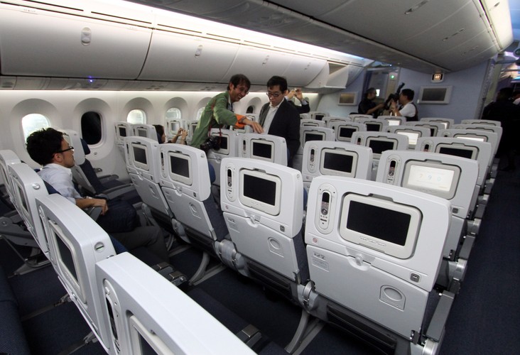 Wnętrze japońskiego Boeinga 787, należącego do linii lotniczych ANA