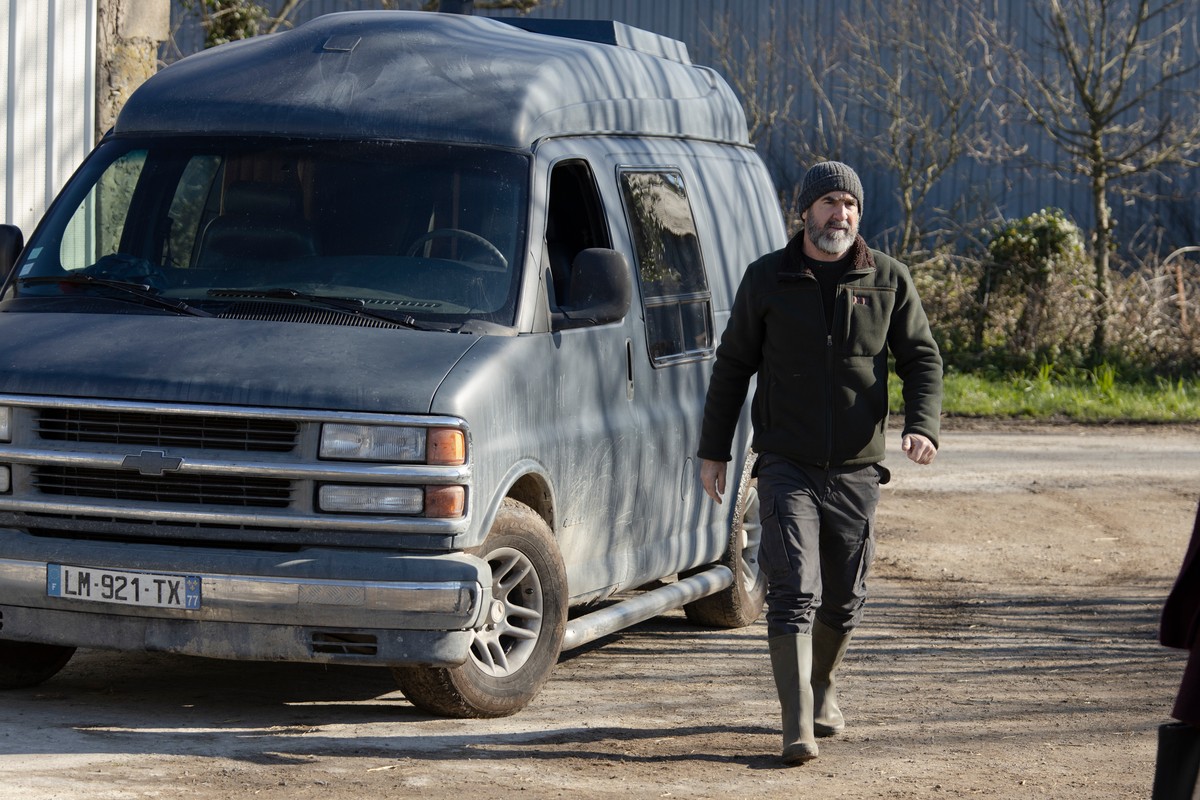 Eric Cantona w serialu "Podróżnik"