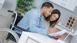 pracownik-z-niepelnosprawnoscia-przywileje-prawa-ozn