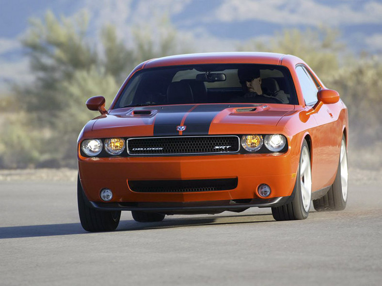 Chicago 2008: Dodge Challenger SRT8 w akcji (video)