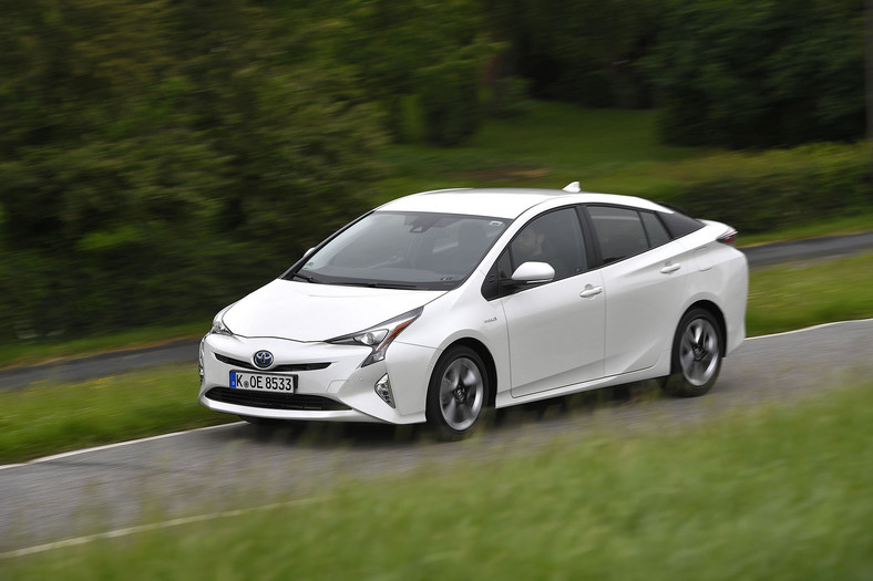 Używana Toyota Prius - ten samochód zaskakuje bezawaryjnością