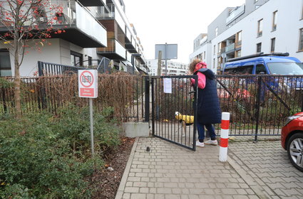 Polskie miasto idzie na wojnę z grodzonymi osiedlami. Przejścia mają być