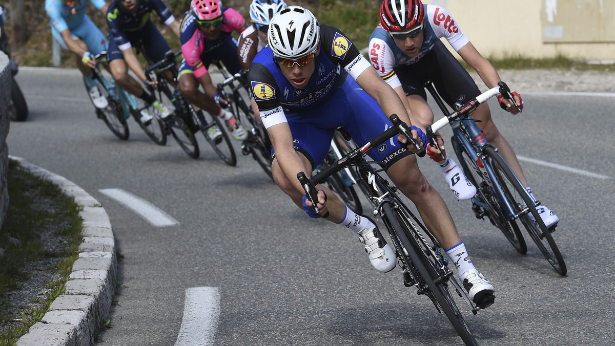 Kolejny dzień Vuelta a Espana przyniósł kolejną zmianę na pozycji lidera wyścigu. Niedzielny etap wygrał bowiem Hiszpan David de la Cruz (Etixx-Quick Step) i jednocześnie został on nowym posiadaczem czerwonej koszulki. Siódme miejsce zajął Bartosz Huzarski, który uczestniczył w 12-osobowej ucieczce.