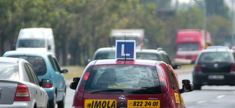 Nauka jazdy łapie piratów drogowych