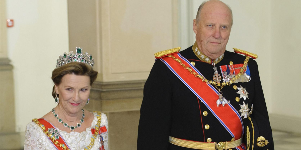 Król Harald i królowa Sonja.