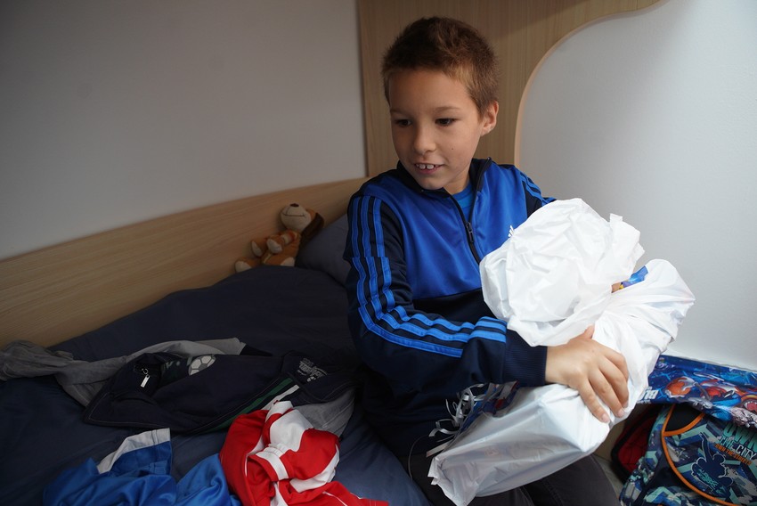 "Kuća je kao iz bajke. Svi imamo svoje krevete", radosno su nam ispričala deca