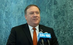 100 mln USD na walkę z wirusem. Pompeo obiecuje pomoc