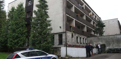 Dramat na koloniach. 12-latek wyleciał przez balkon