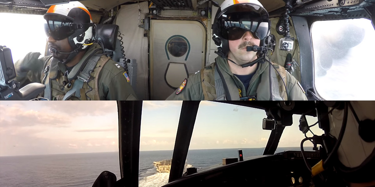 Pilot Rob Roy pokazał, jak ląduje samolotem transportowym na lotniskowcu w Zatoce Perskiej.