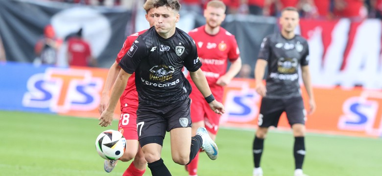 Sceny po meczu Widzewa z Piastem. Koledzy z drużyny skoczyli sobie do gardeł