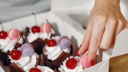 ciągła ochota na słodycze? twój organizm może domagać się jednego przyczyny jak zmniejszyć apetyt na słodycze