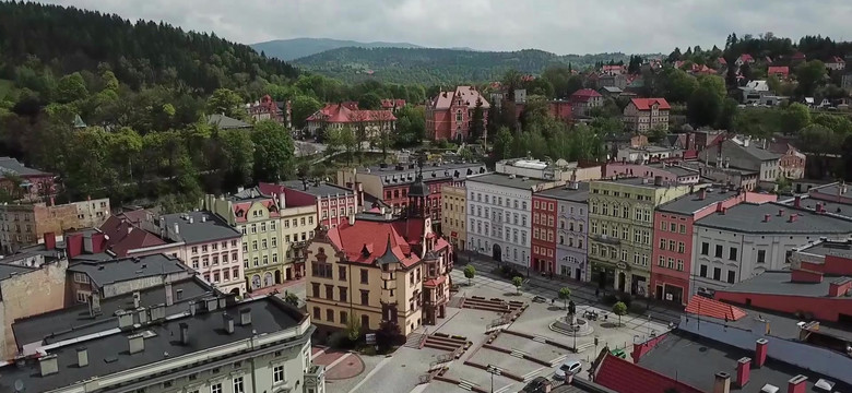 Turystyczna Jazda - Nowa Ruda między górami Sowimi i Górami Stołowymi