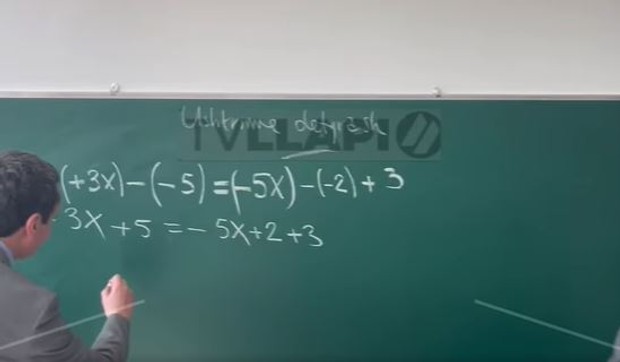 Aljbin Kurti rešava zadatak iz matematike