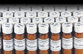 Gorzki posmak homeopatii. Drenaż kieszeni, czy sposób na zdrowie