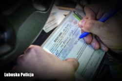 22-latka pędziła 173 km/h i "siedziała na zderzaku". Policja nie miała litości