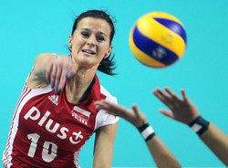 ME siatkarek: Polki pod eskortą policji udały się do Belgradu