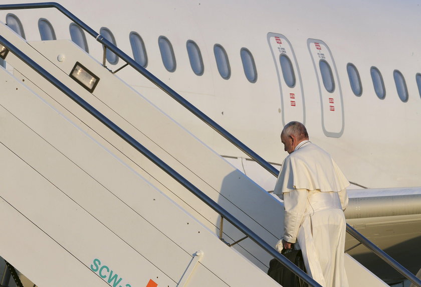 Papież Franciszek wróci do Włoch samolotem linii LOT