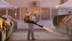 Zero Covid. "Na Zachodzie przyjęto fałszywą narrację, że wirusa nie da się wykończyć"