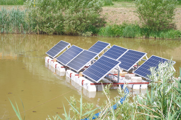 Panele słoneczne na wodzie, źródło: Energa