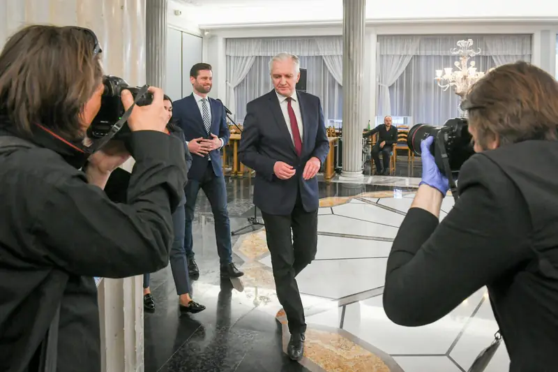 07.04.2020 Warszawa Sejm Specjalne 9. posiedzenie Sejmu IX kadencji fot Jacek Dominski/REPORTER n/z: Kamil Bortniczuk, Jaroslaw Gowin