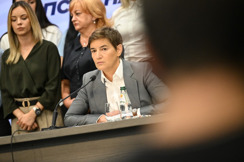 Ana Brnabić, konferencija za novinare, SNS