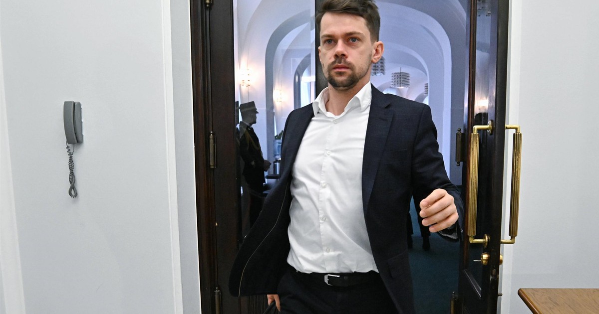 Poseł zaskoczył słowami o alkoholu na wizji. "Pozwala nam zobaczyć jedno"