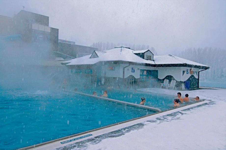 AquaCity Poprad – najnowocześniejsze kąpielisko termalne na Słowacji może być miejscem regeneracji po całodziennym szusowaniu.