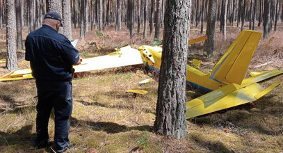 Wypadek szybowca na Kaszubach. Pilot nadał sygnał SOS i spadł wśród drzew. Zginął na miejscu