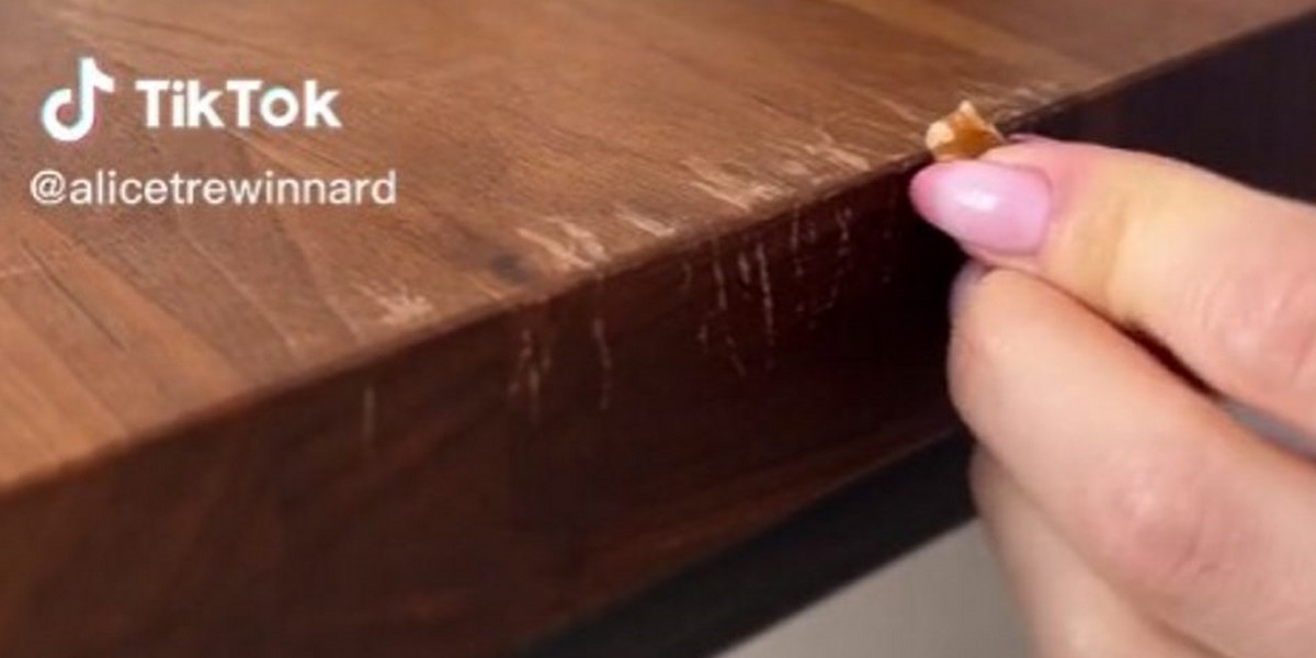 Magiczny sposób na pozbycie się rys z drewnianych mebli. To działa!
