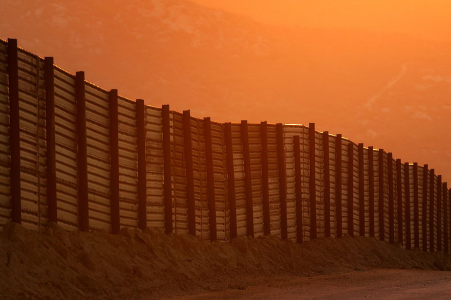 Mur na granicy amerykańsko-meksykańskiej