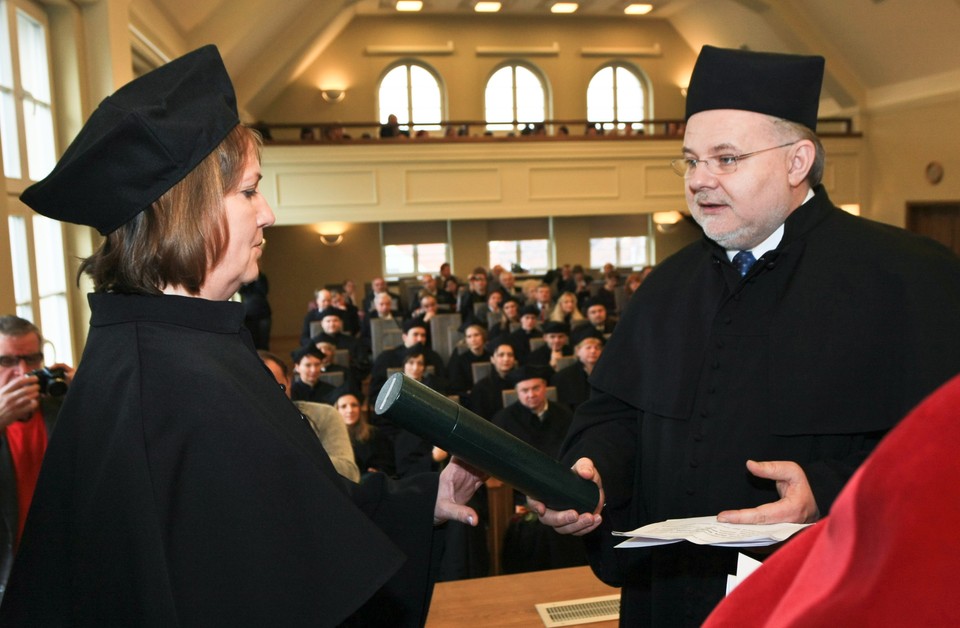 ZIELONA GÓRA STANA BUCHOWSKA ODBIERA DYPLOM DOKTORSKI